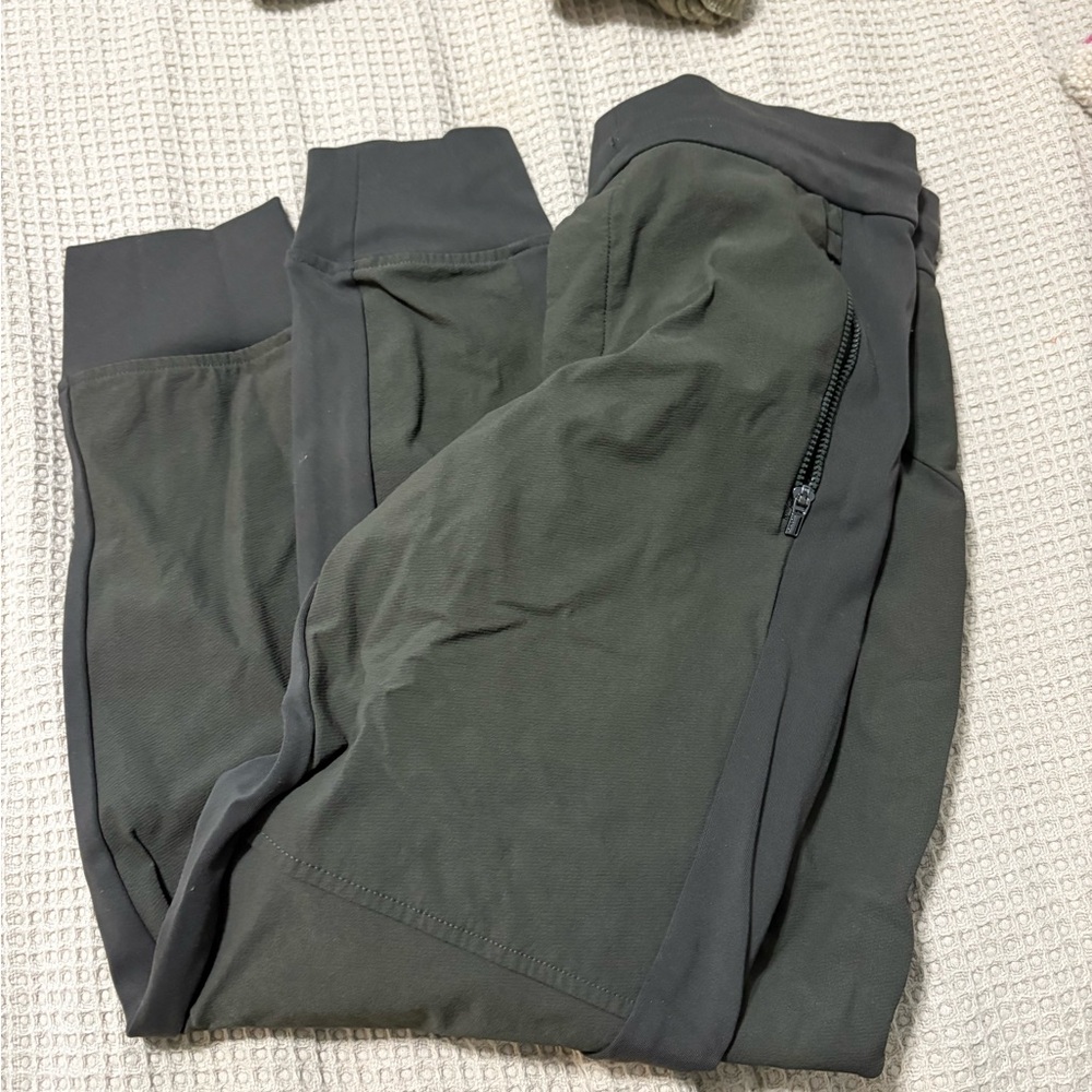 Athleta Olive Green Hybrid Jogger